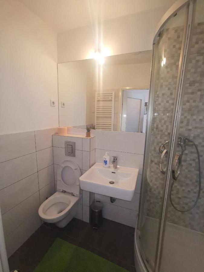 Tiny Apartment In City Center Zágráb Kültér fotó