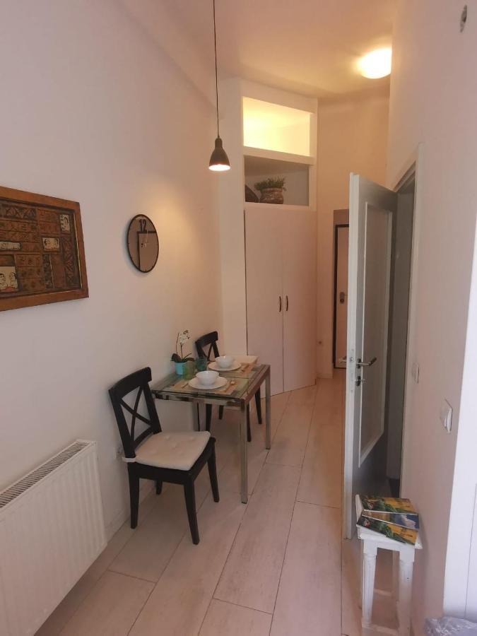 Tiny Apartment In City Center Zágráb Kültér fotó
